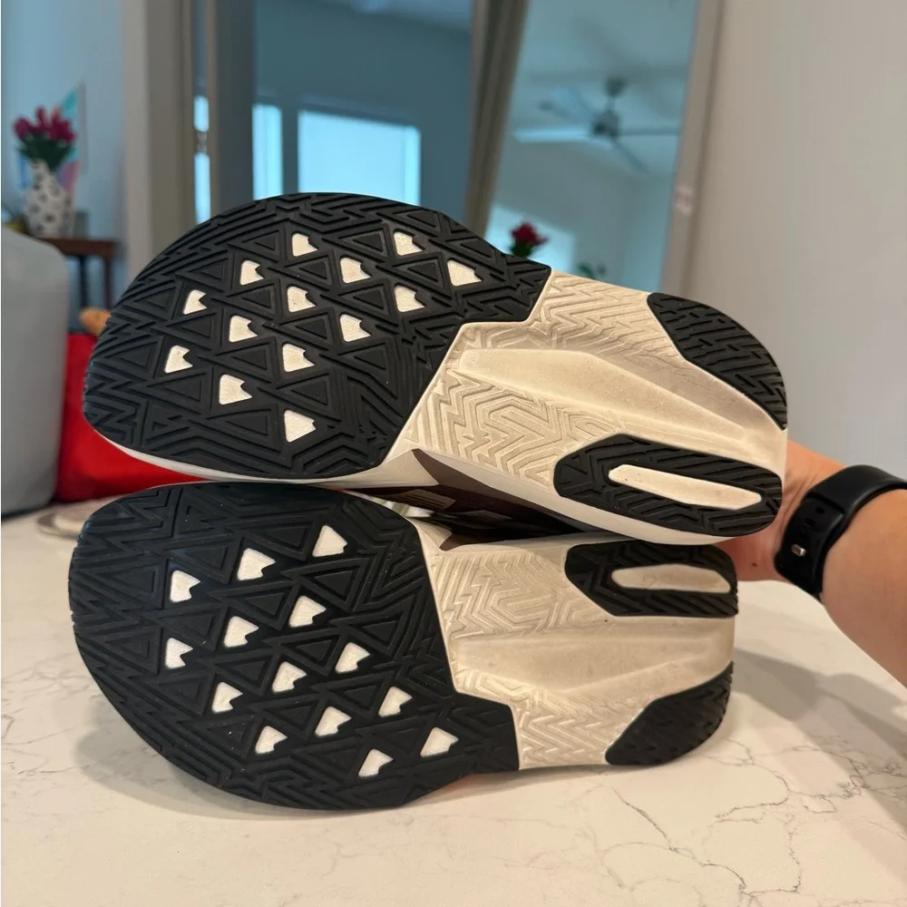 New Balance Rebel v5